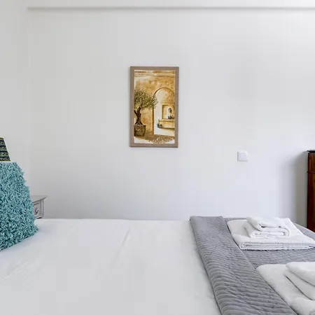 #406 Modern 1br With Pool Near Oura Strip Lägenhet Albufeira